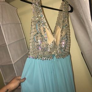 Long blue prom dress